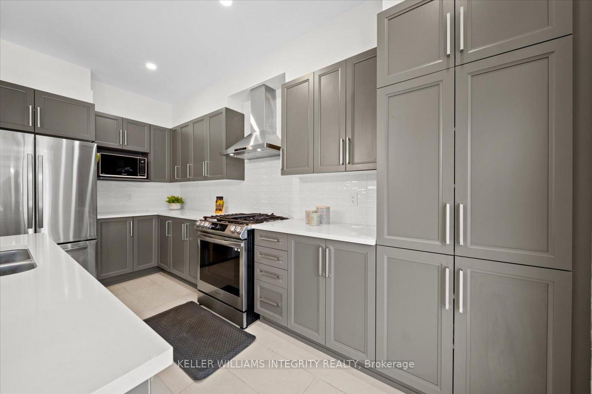 Photo 17 of 368 Cloyne Crescent, Ottawa, Barrhaven - Half Moon Bay — HOMEH