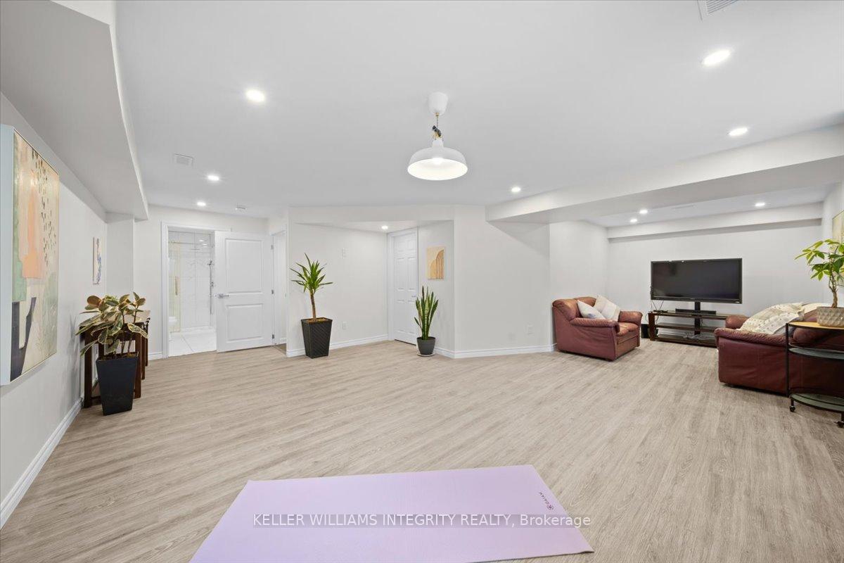 Photo 33 of 368 Cloyne Crescent, Ottawa, Barrhaven - Half Moon Bay — HOMEH