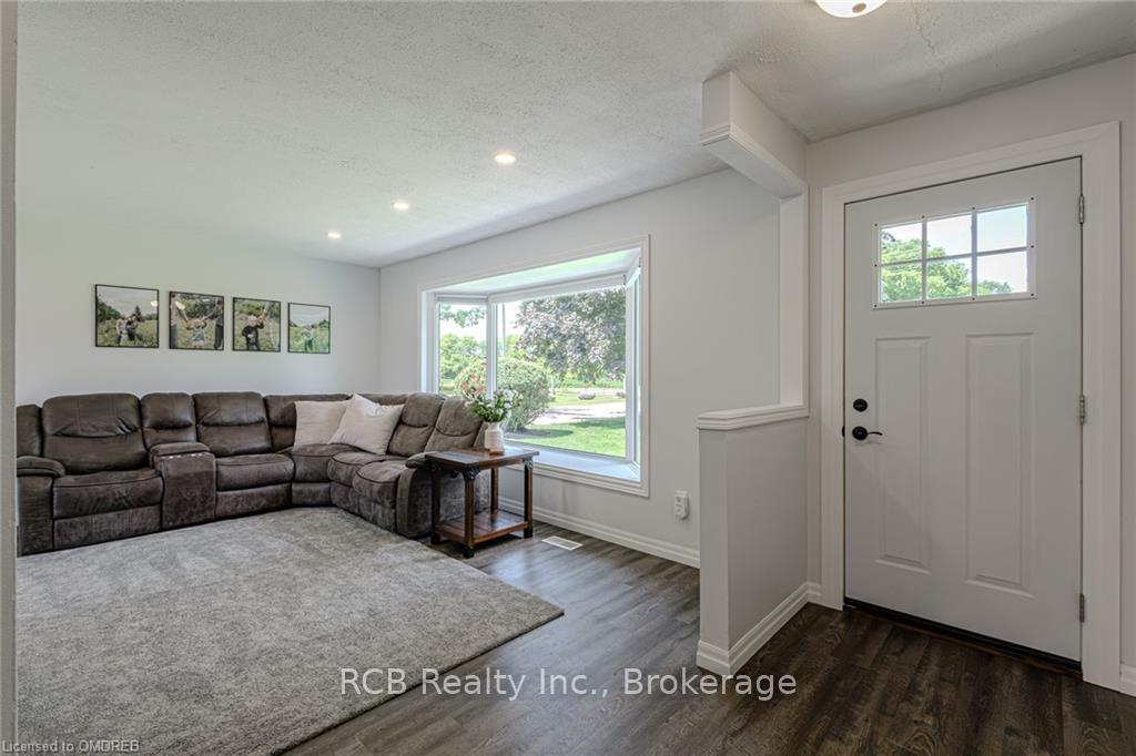Photo 3 of 232 Pleasant Ridge Road, Brant, Brantford Twp — HOMEH