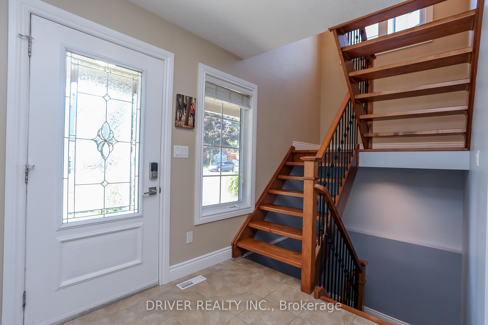 Photo 6 of 71 Queen Street S, Aylmer — HOMEH