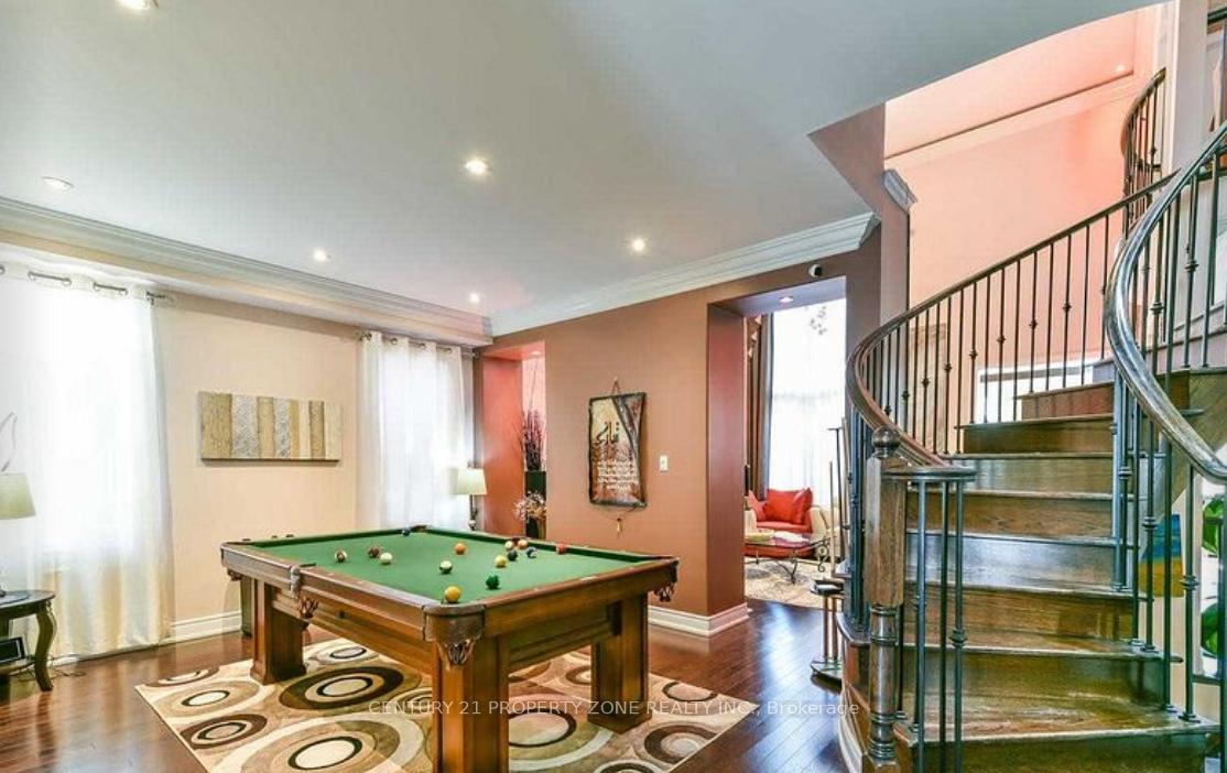 Photo 9 of 12 Fort Williams Drive, Brampton, Credit Valley — HOMEH