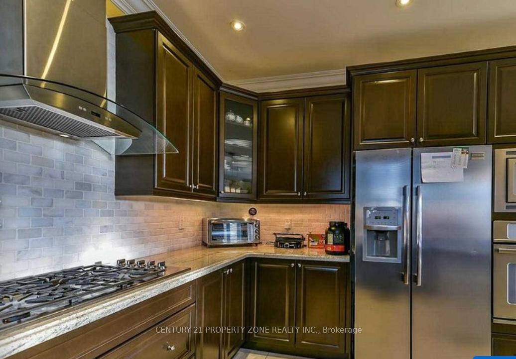 Photo 16 of 12 Fort Williams Drive, Brampton, Credit Valley — HOMEH