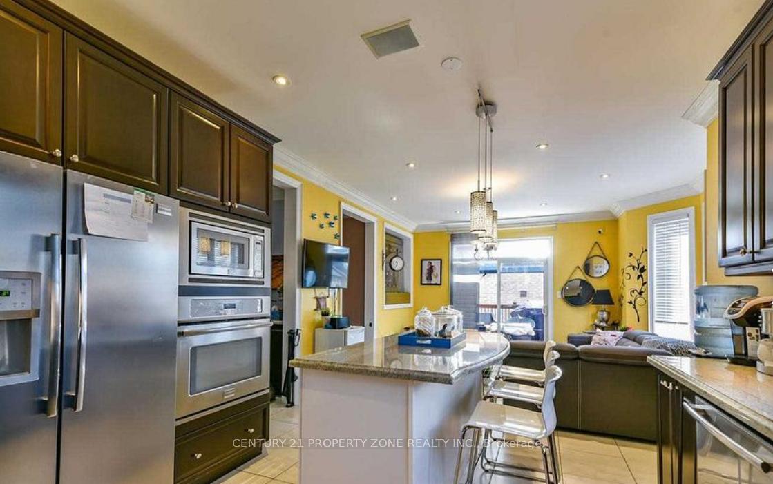 Photo 18 of 12 Fort Williams Drive, Brampton, Credit Valley — HOMEH