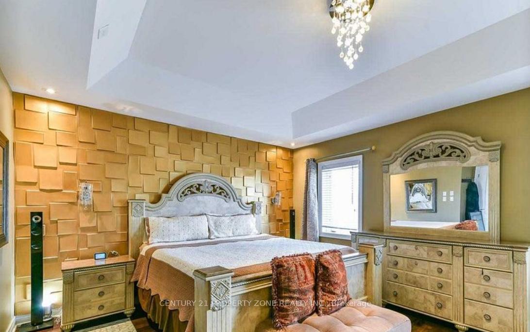 Photo 22 of 12 Fort Williams Drive, Brampton, Credit Valley — HOMEH