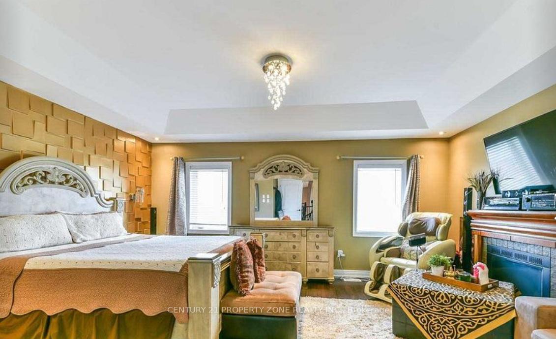 Photo 23 of 12 Fort Williams Drive, Brampton, Credit Valley — HOMEH