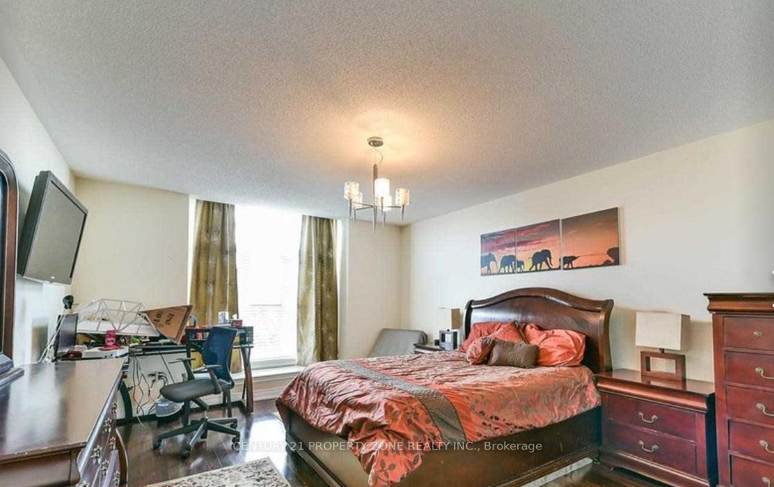 Photo 26 of 12 Fort Williams Drive, Brampton, Credit Valley — HOMEH