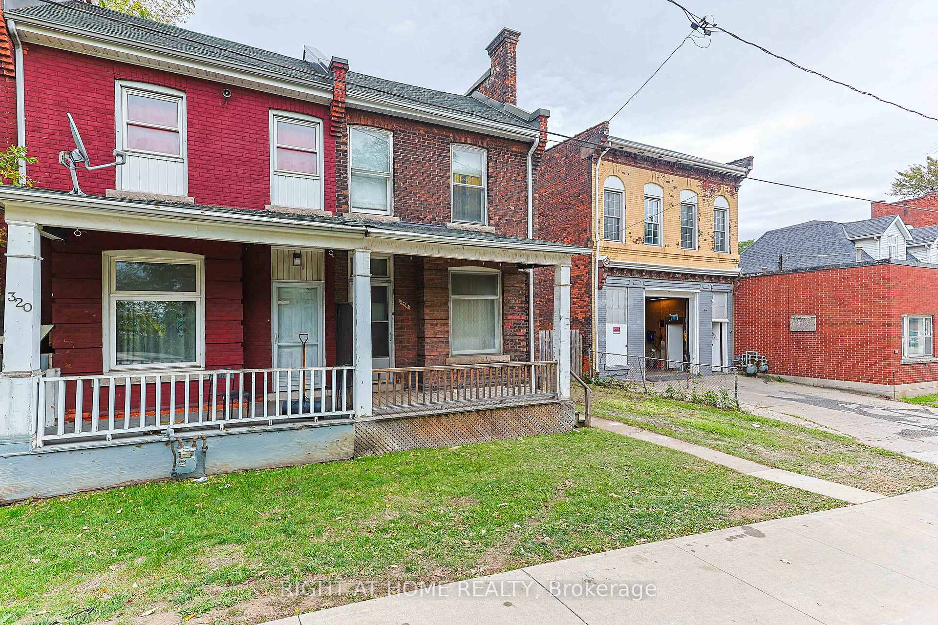 Photo 4 of 318 John Street N, Hamilton, Beasley — HOMEH