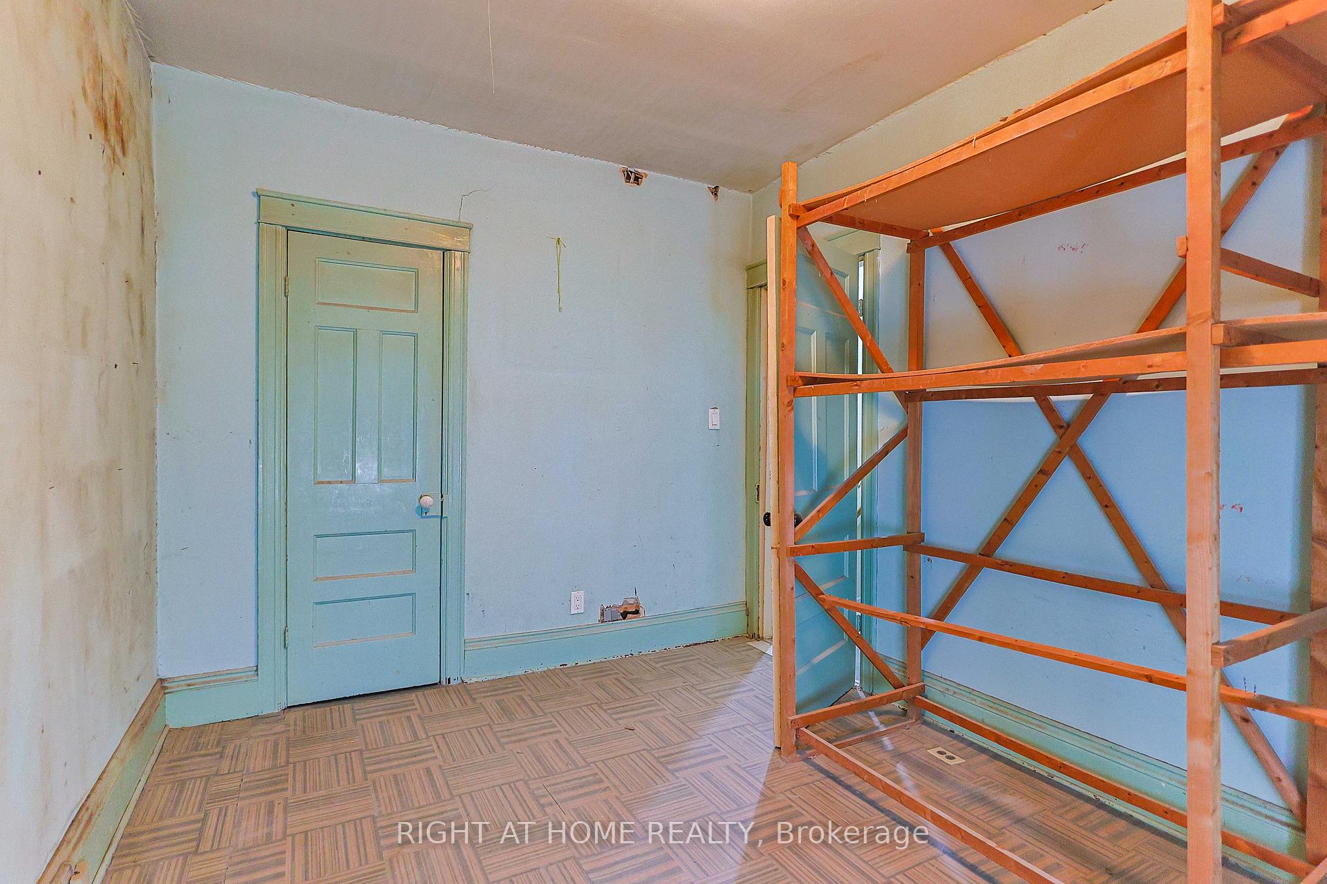 Photo 19 of 318 John Street N, Hamilton, Beasley — HOMEH