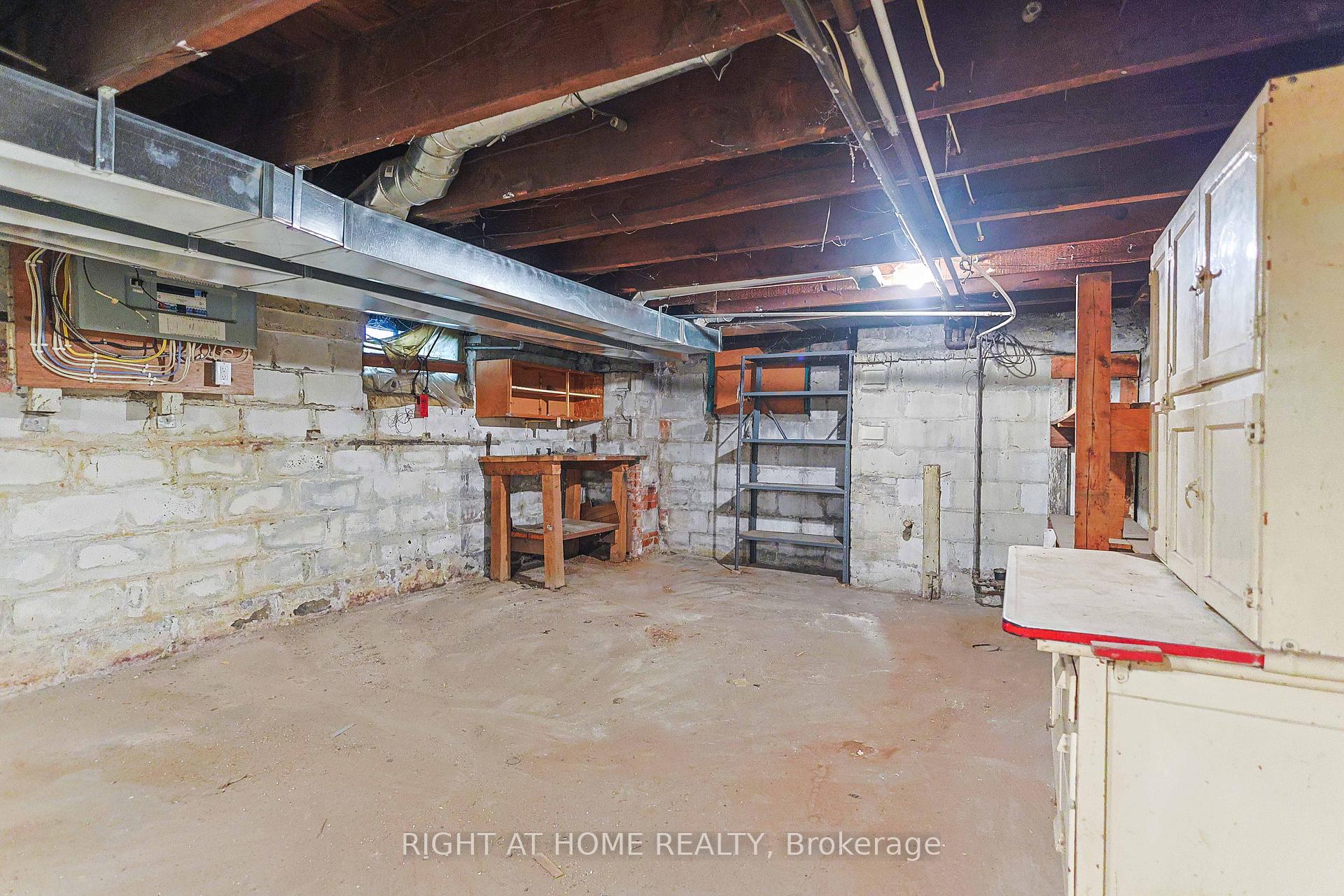Photo 25 of 318 John Street N, Hamilton, Beasley — HOMEH