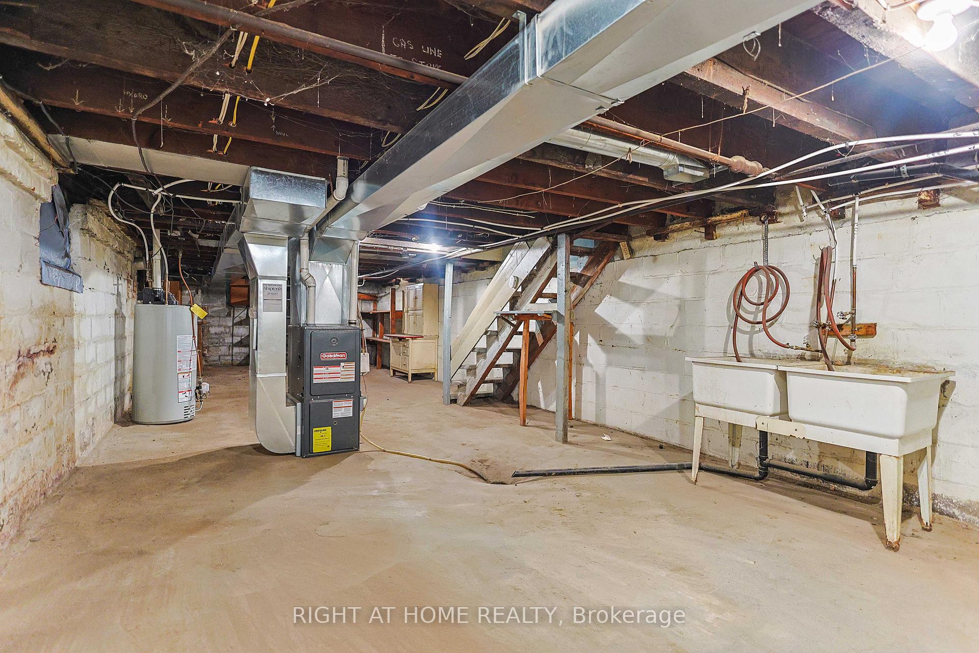 Photo 30 of 318 John Street N, Hamilton, Beasley — HOMEH