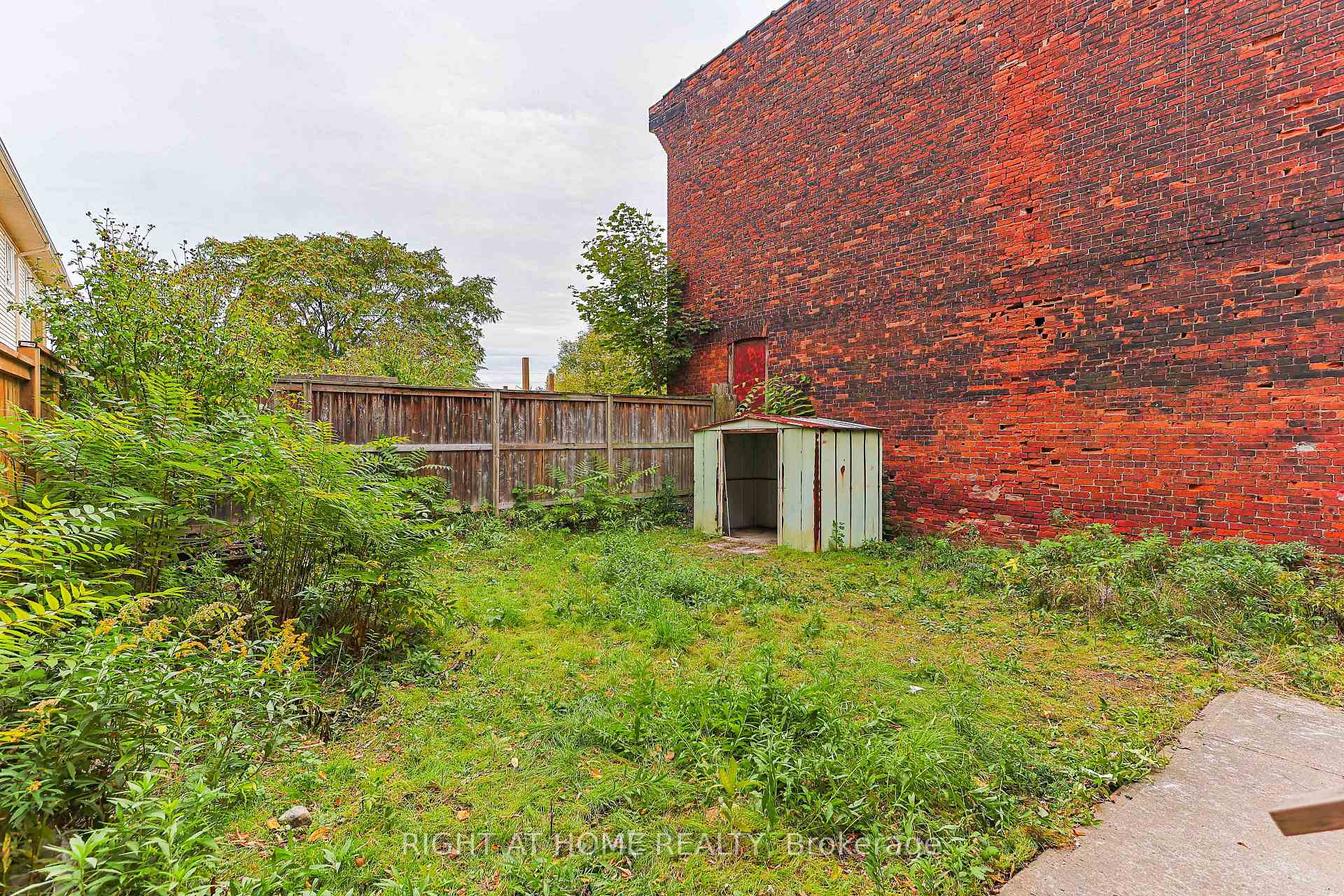 Photo 35 of 318 John Street N, Hamilton, Beasley — HOMEH