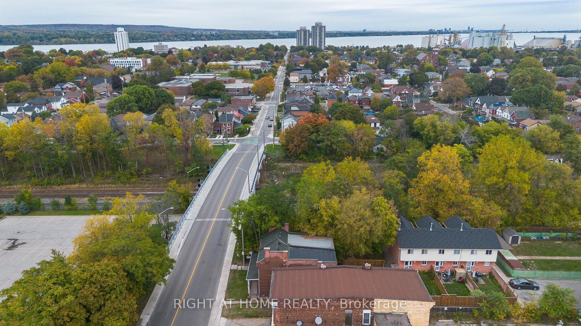 Photo 40 of 318 John Street N, Hamilton, Beasley — HOMEH