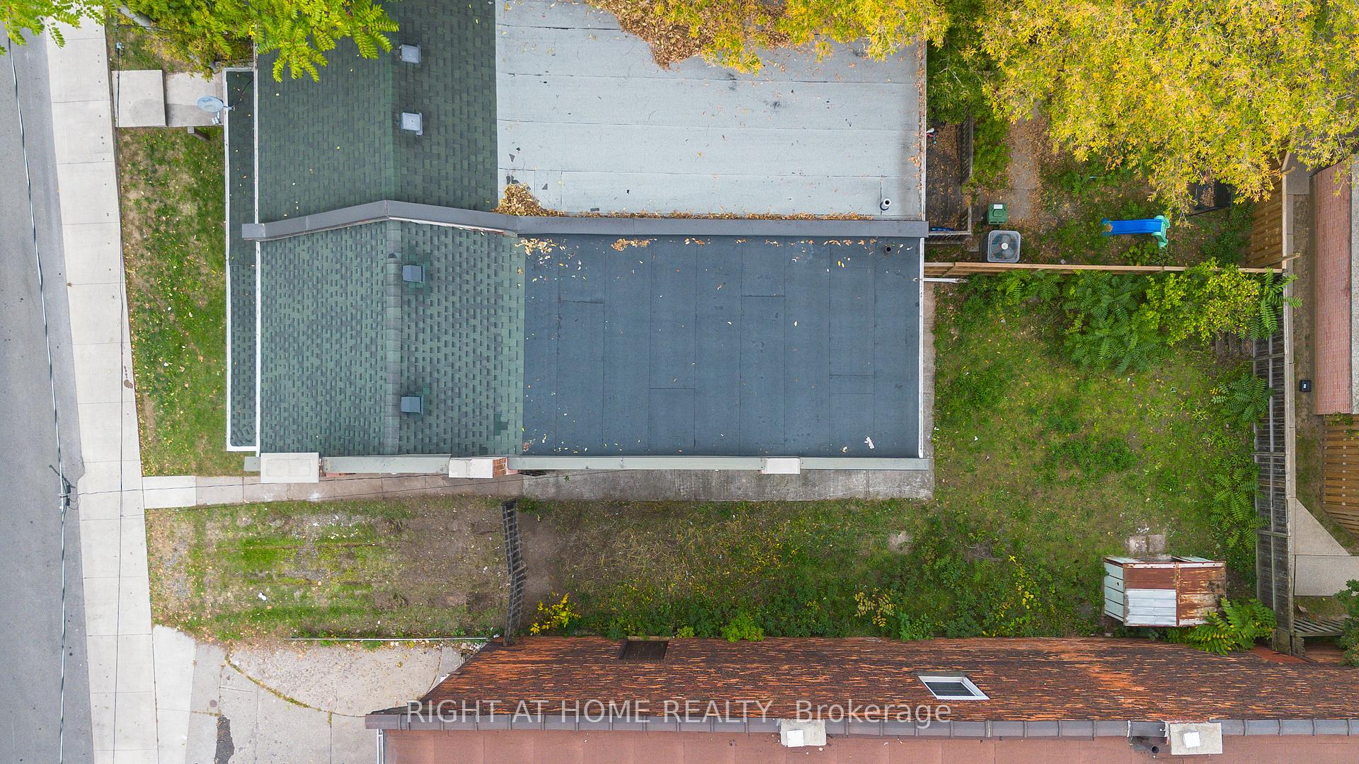 Photo 48 of 318 John Street N, Hamilton, Beasley — HOMEH
