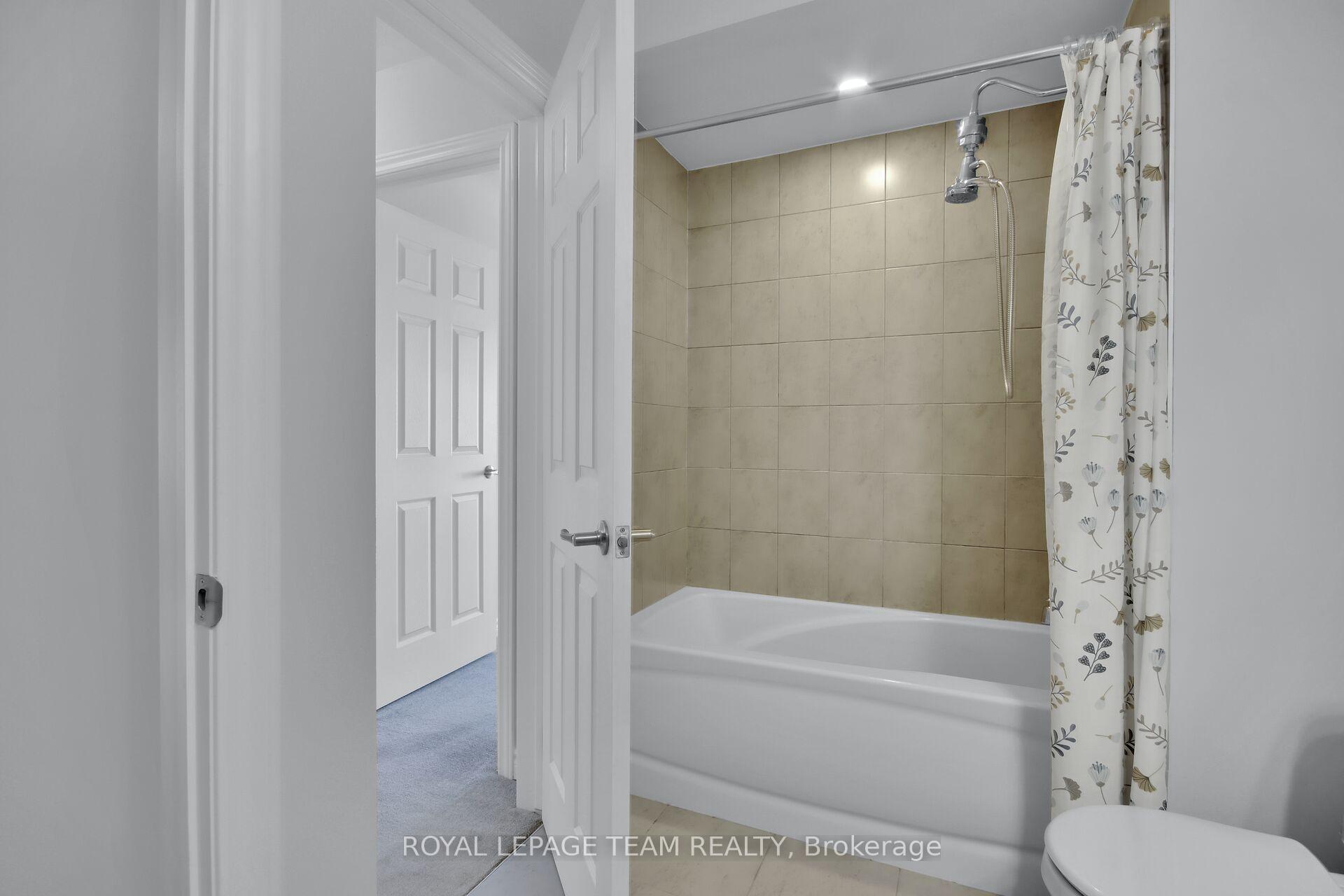 Photo 16 of 55 Lentago Avenue, Ottawa, Barrhaven - Half Moon Bay — HOMEH