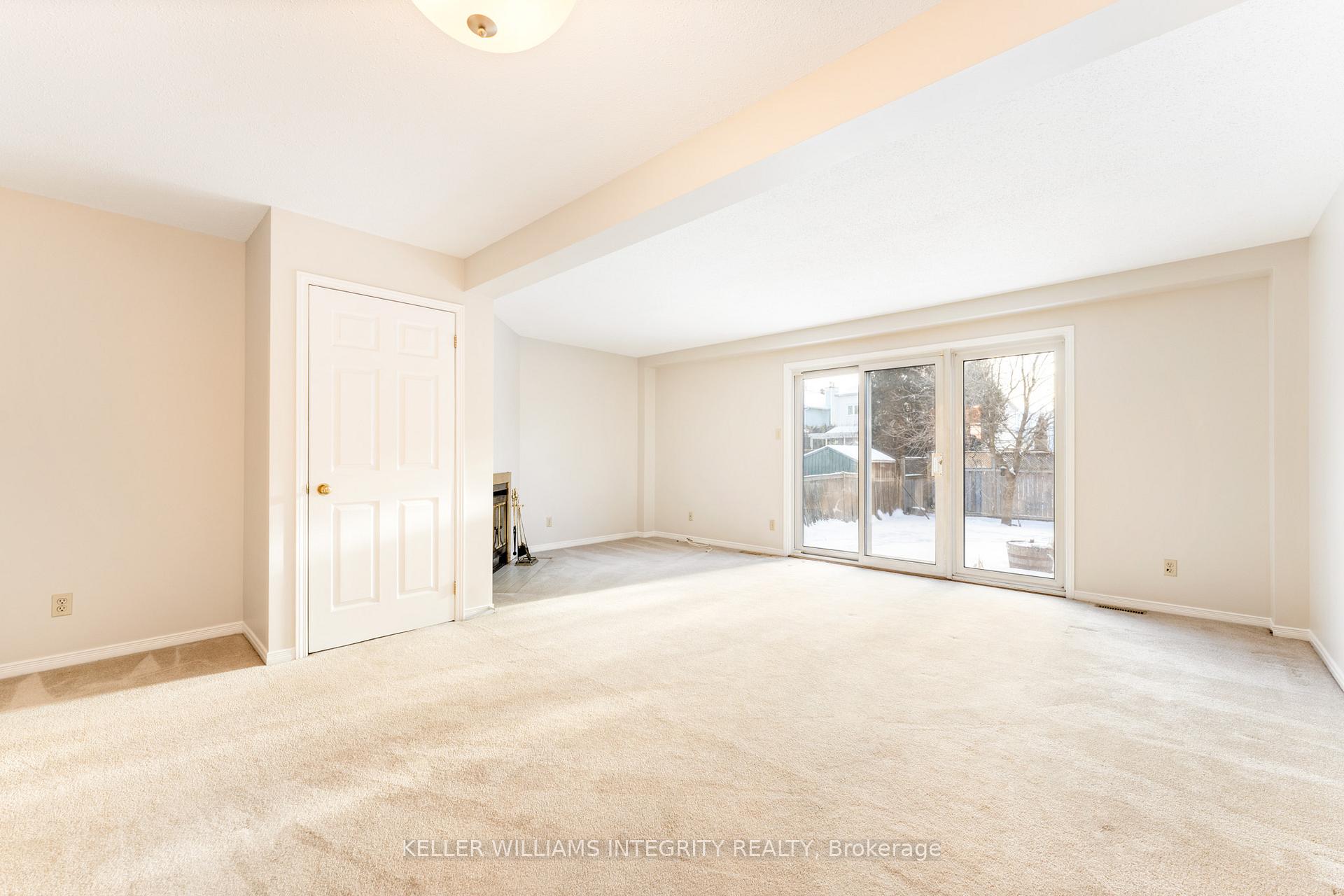 Photo 5 of 5 Bourne Street, Ottawa, Barrhaven - Cedargrove/Fraserdale — HOMEH