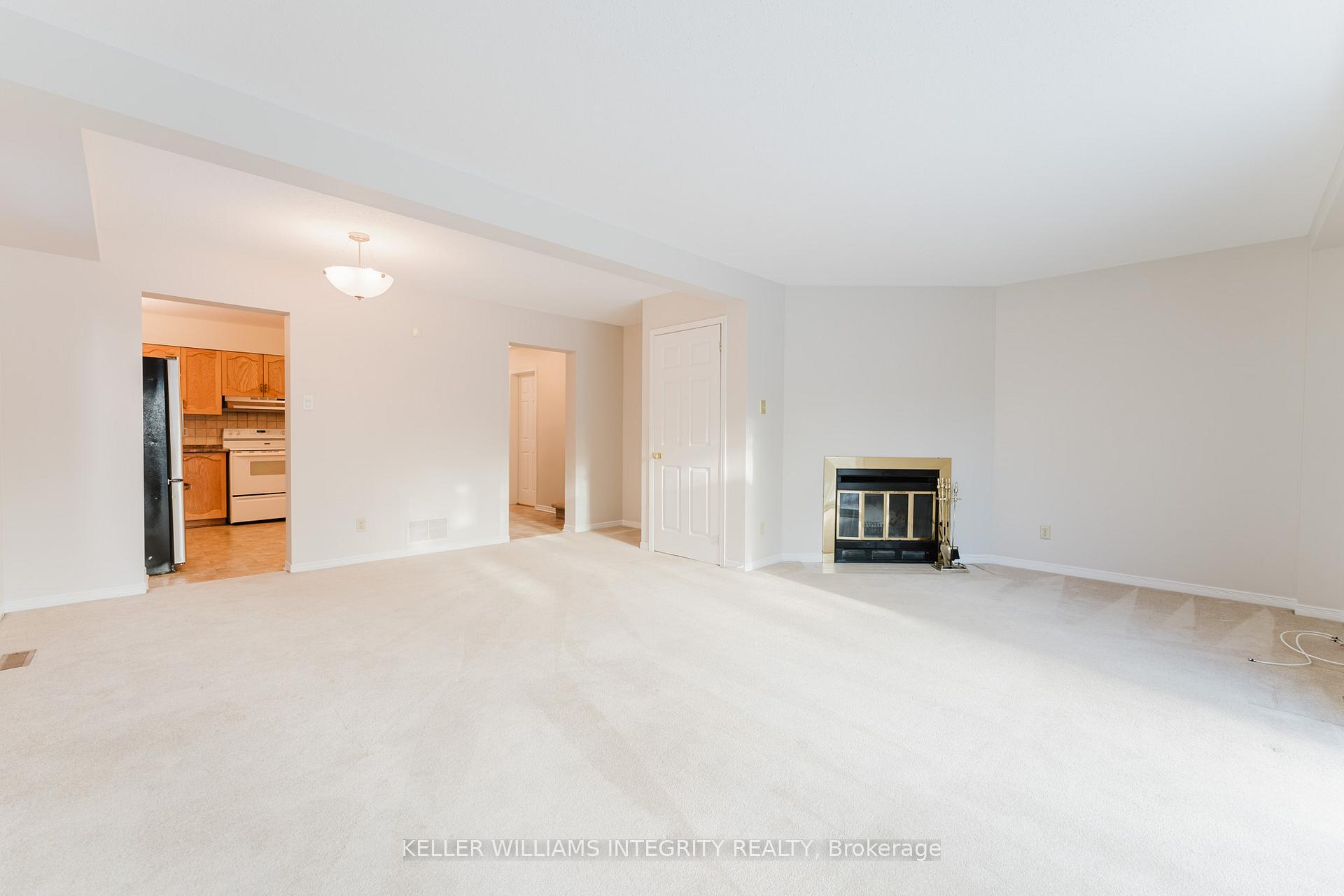 Photo 7 of 5 Bourne Street, Ottawa, Barrhaven - Cedargrove/Fraserdale — HOMEH