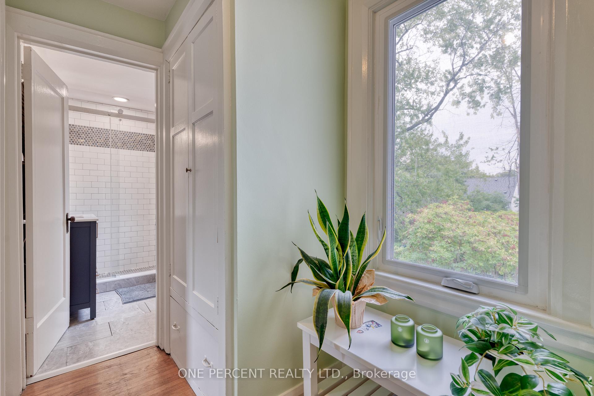 Photo 20 of 33 East 12th Street, Hamilton, Inch Park — HOMEH