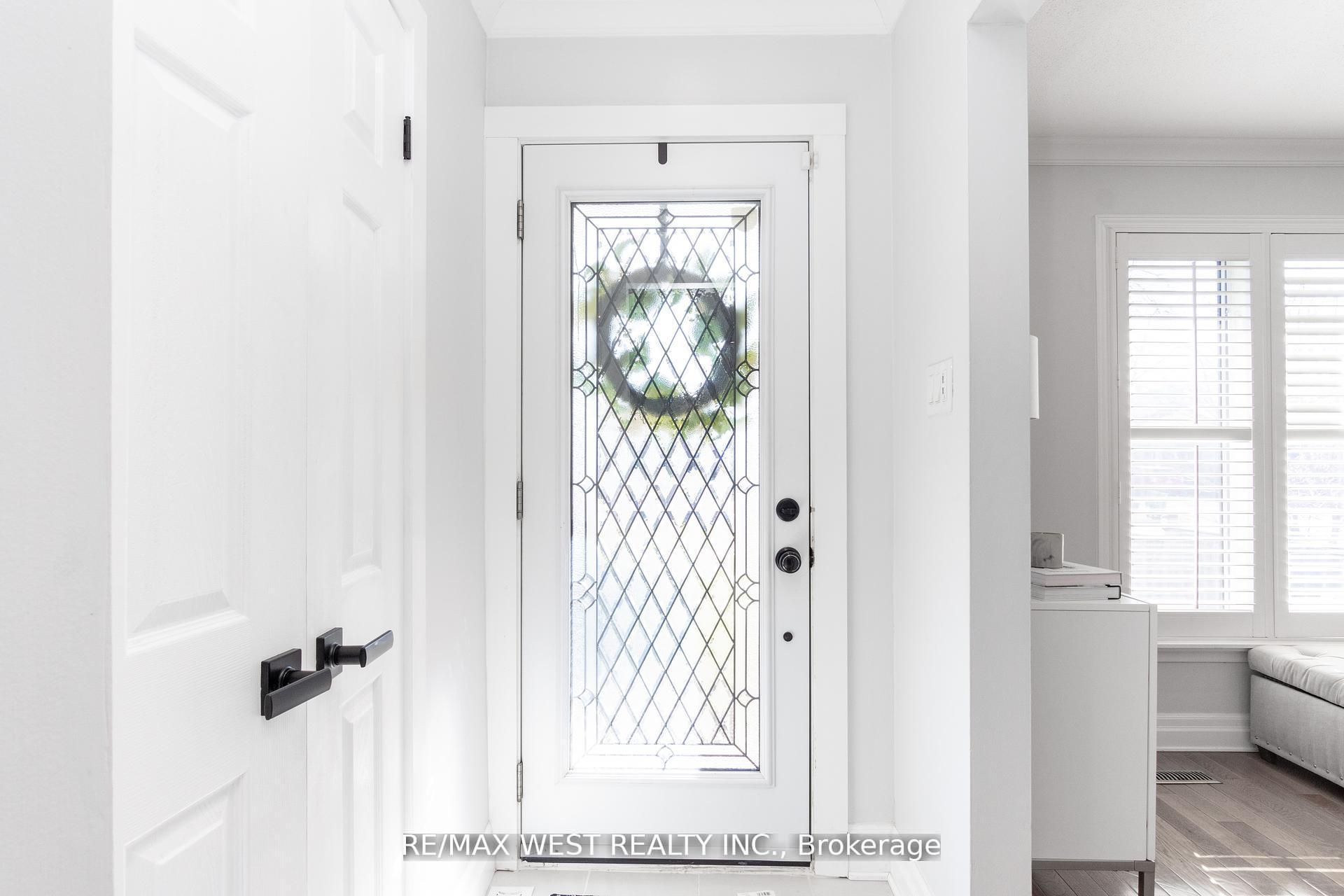 Photo 2 of 30 Tindale Road, Brampton, Madoc — HOMEH