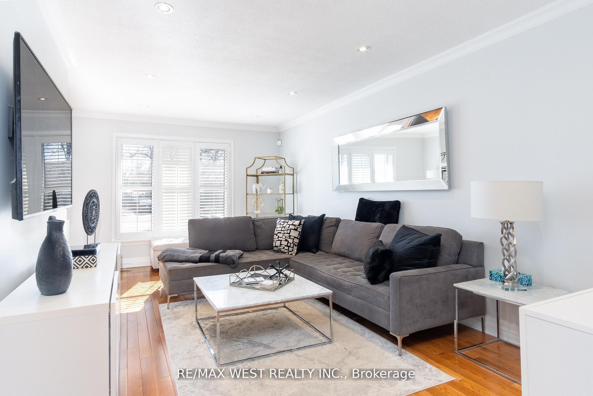 Photo 3 of 30 Tindale Road, Brampton, Madoc — HOMEH