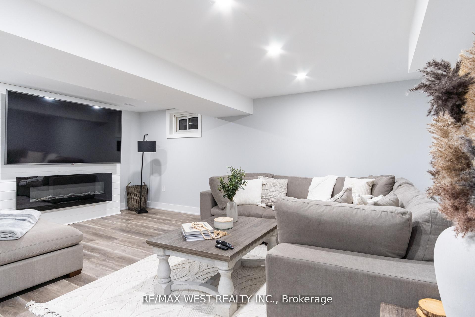 Photo 15 of 30 Tindale Road, Brampton, Madoc — HOMEH