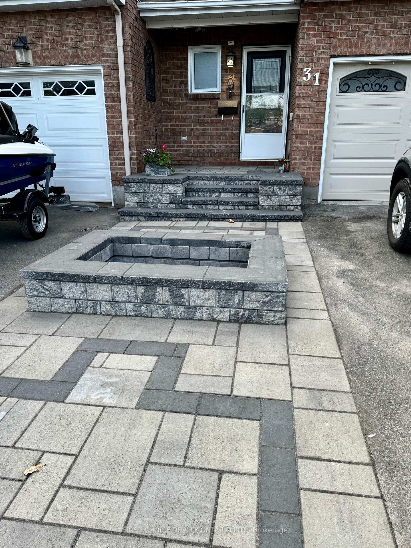 Photo 4 of 31 Astoria Crescent, Ottawa, Barrhaven East — HOMEH