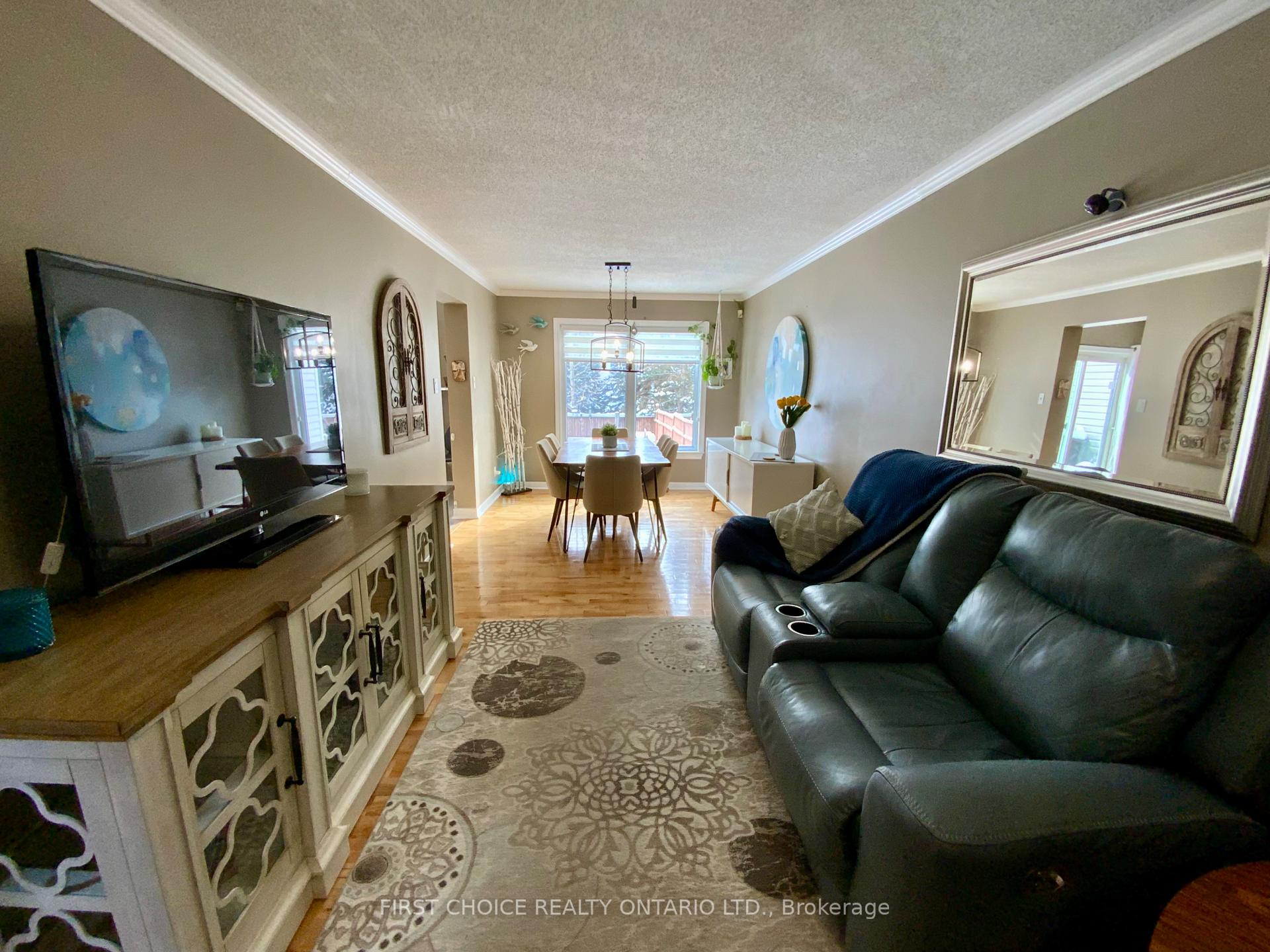 Photo 19 of 31 Astoria Crescent, Ottawa, Barrhaven East — HOMEH