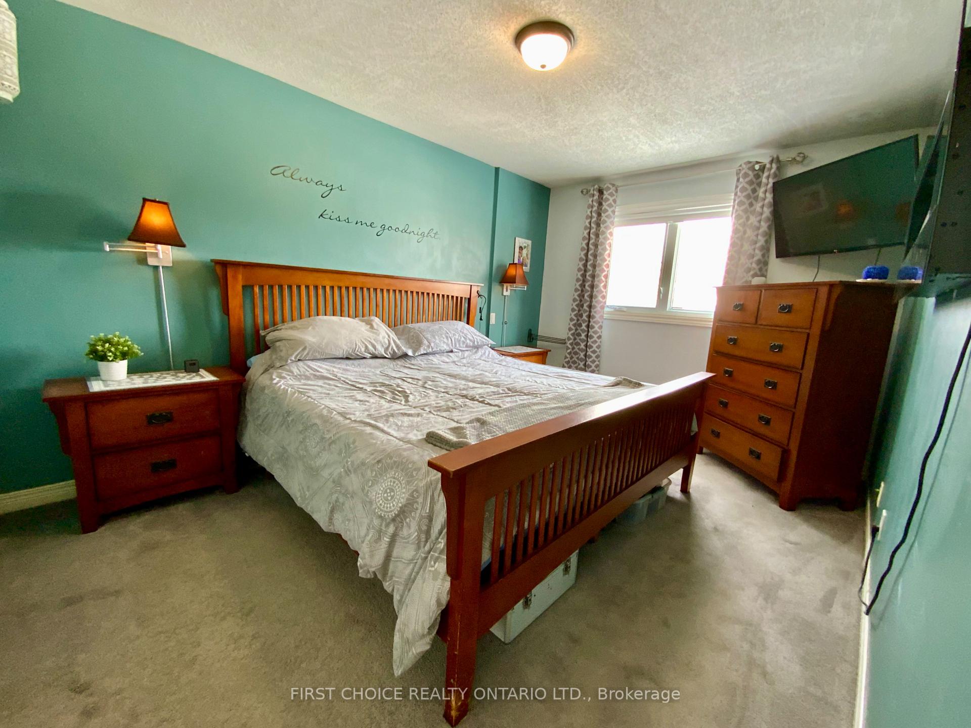 Photo 24 of 31 Astoria Crescent, Ottawa, Barrhaven East — HOMEH