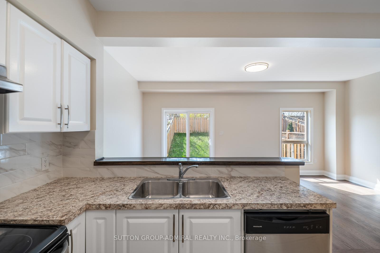 Photo 5 of Unit 54, 9 Hampton Brook Way, Hamilton, Mount Hope — HOMEH