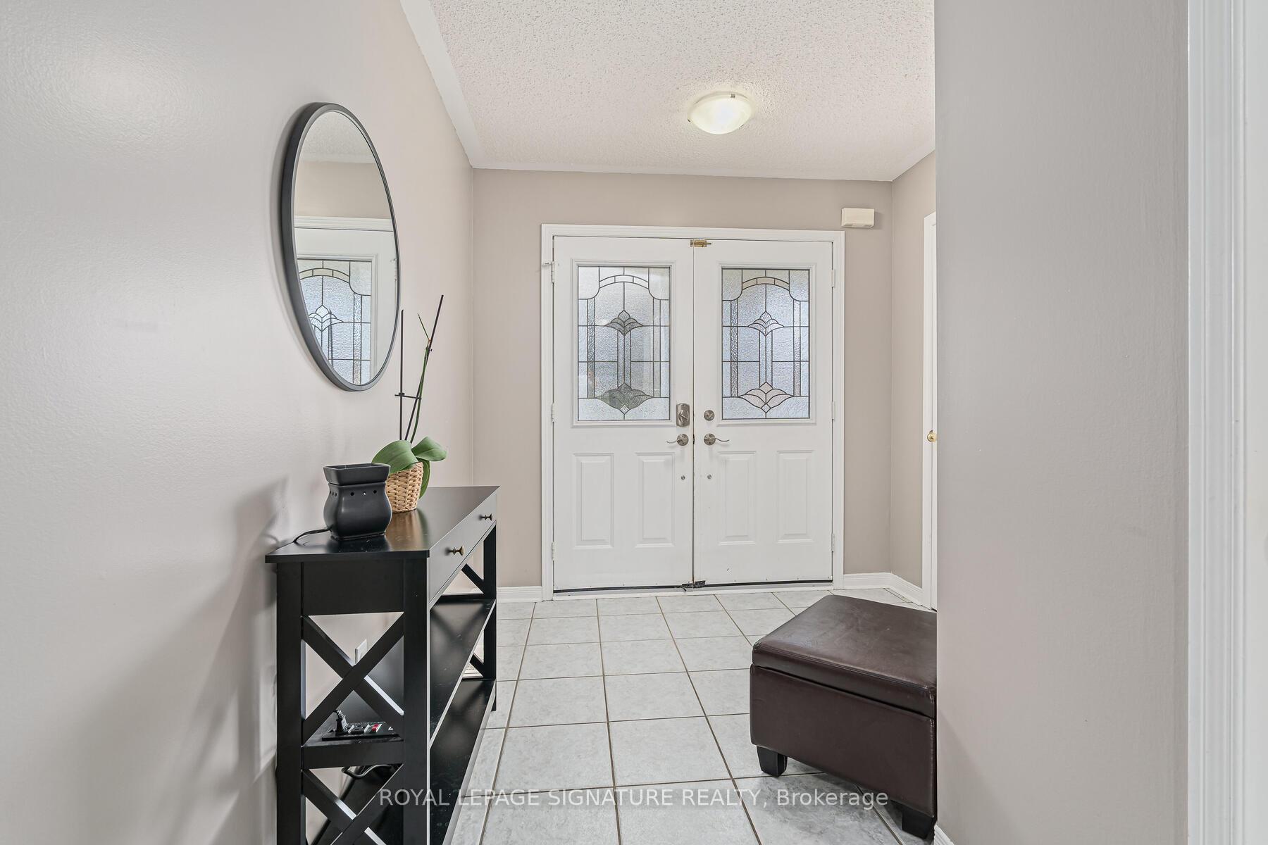 Photo 4 of 116 River Rock Crescent, Brampton, Fletcher's Meadow — HOMEH