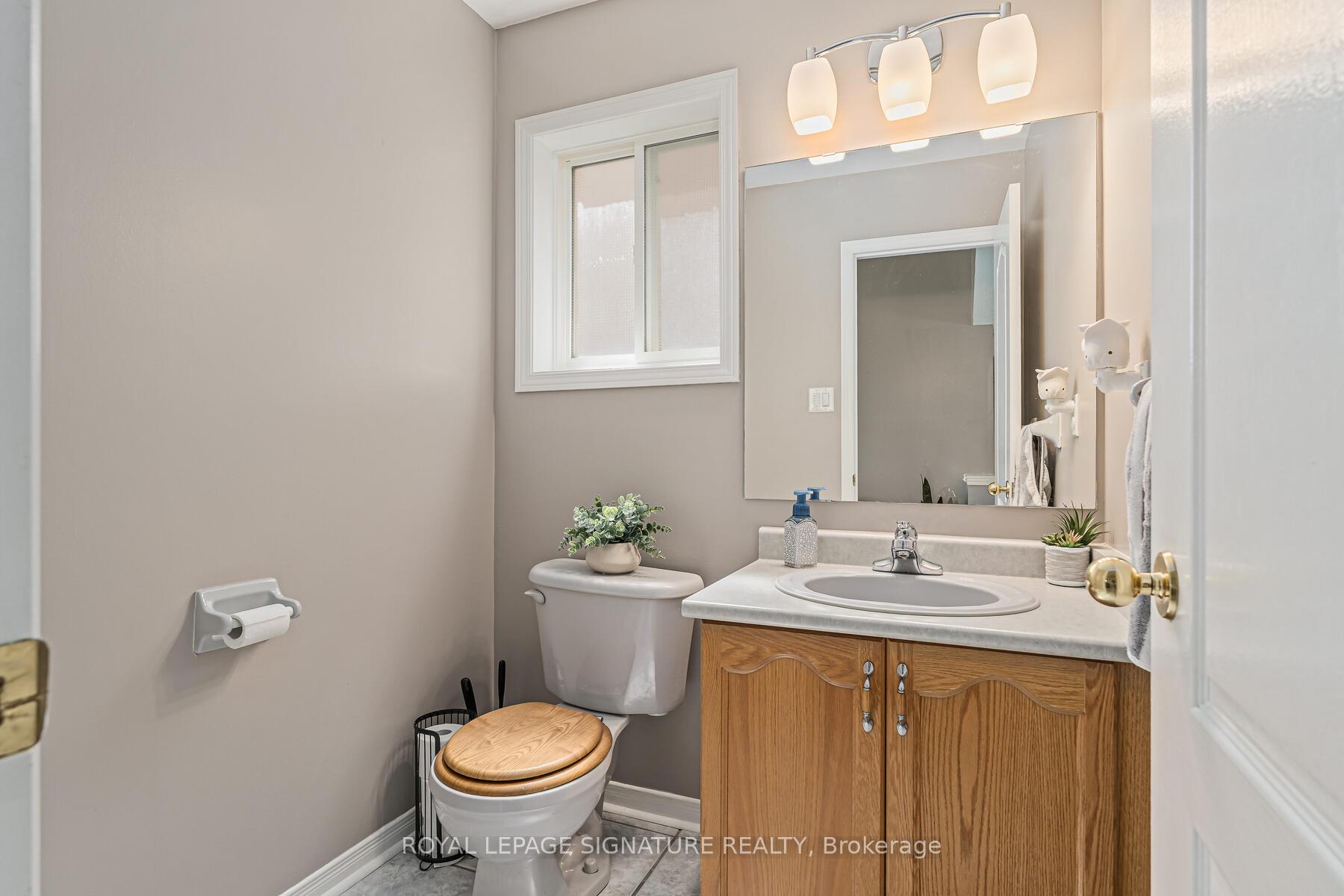 Photo 17 of 116 River Rock Crescent, Brampton, Fletcher's Meadow — HOMEH