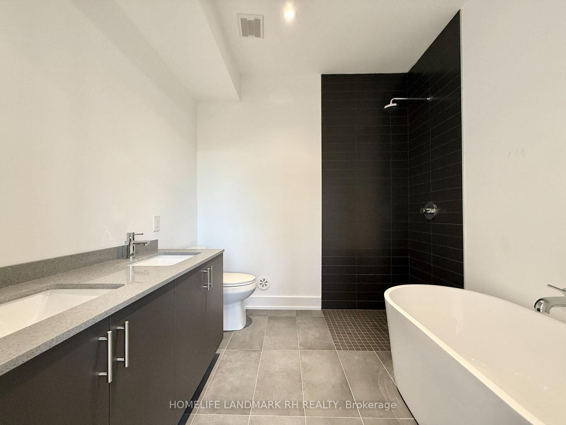 Photo 10 of 9 Chestnut Court, Aurora, Rural Aurora — HOMEH