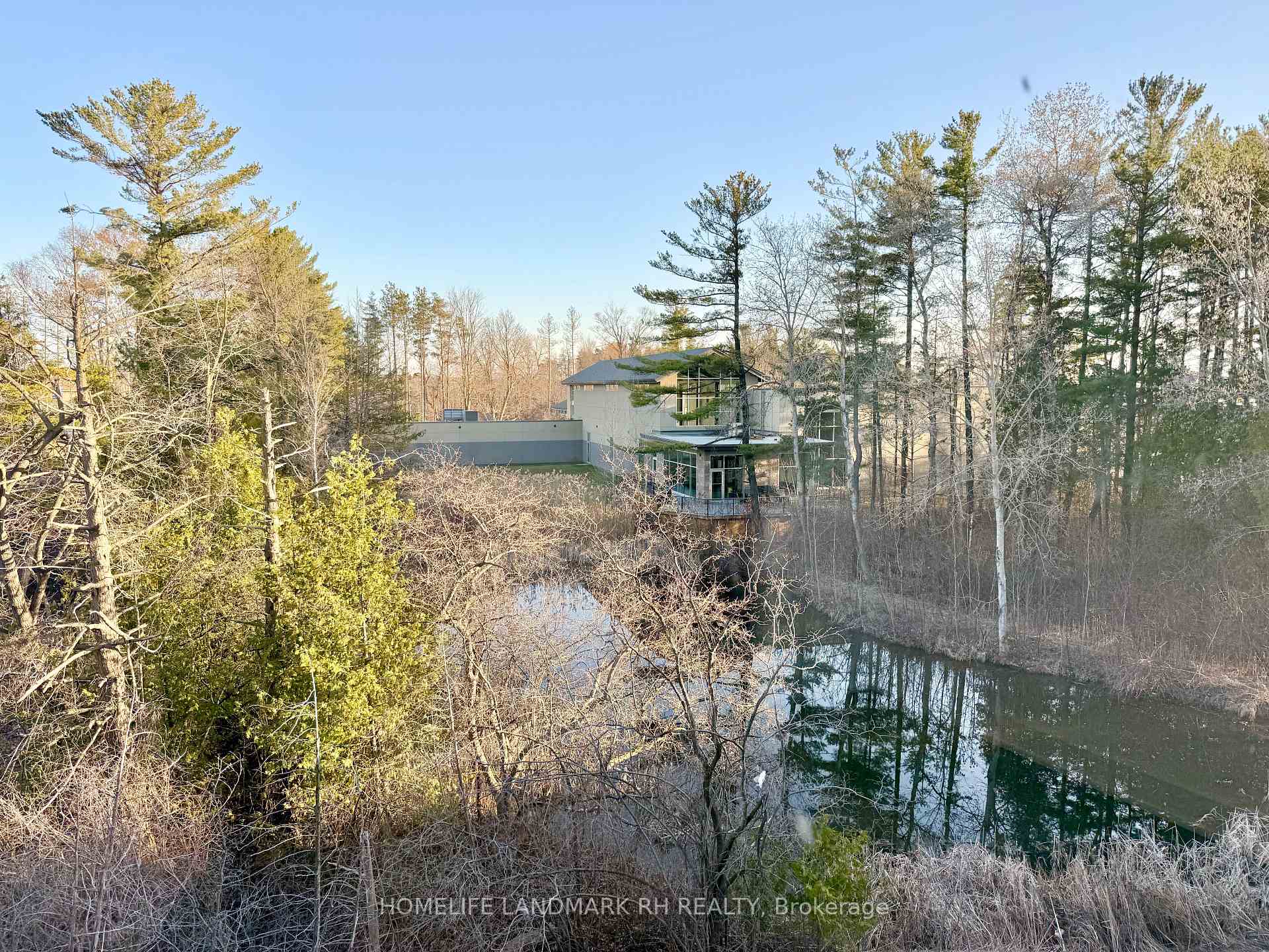 Photo 20 of 9 Chestnut Court, Aurora, Rural Aurora — HOMEH