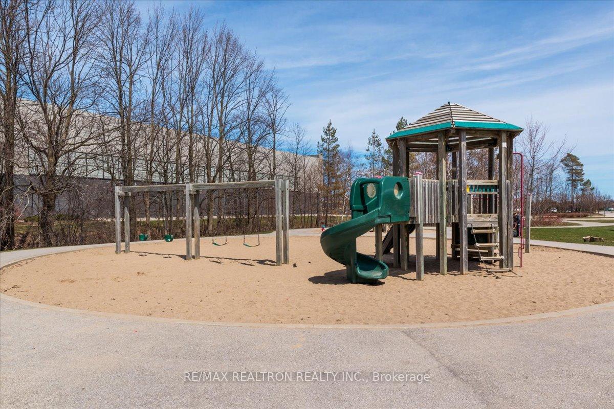 Photo 22 of 22 Hemlock Court, Barrie, Holly — HOMEH