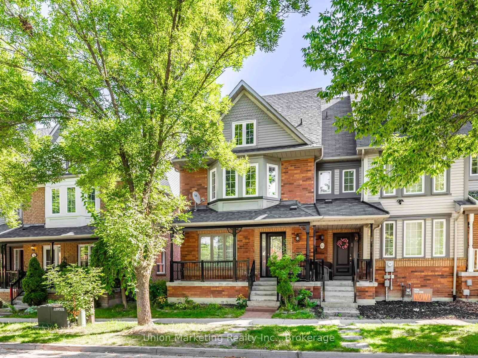 Front of 35 Luxton Avenue