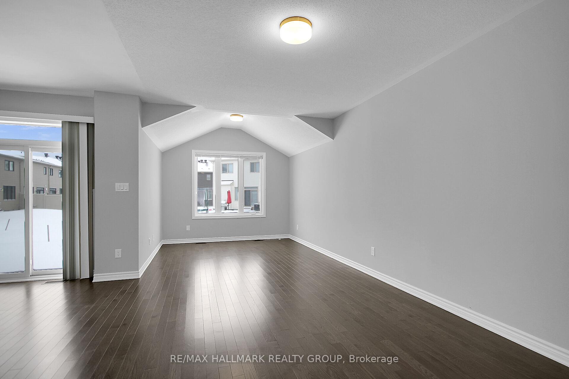 Photo 8 of 79 Mesa Drive, Ottawa, Barrhaven - Half Moon Bay — HOMEH