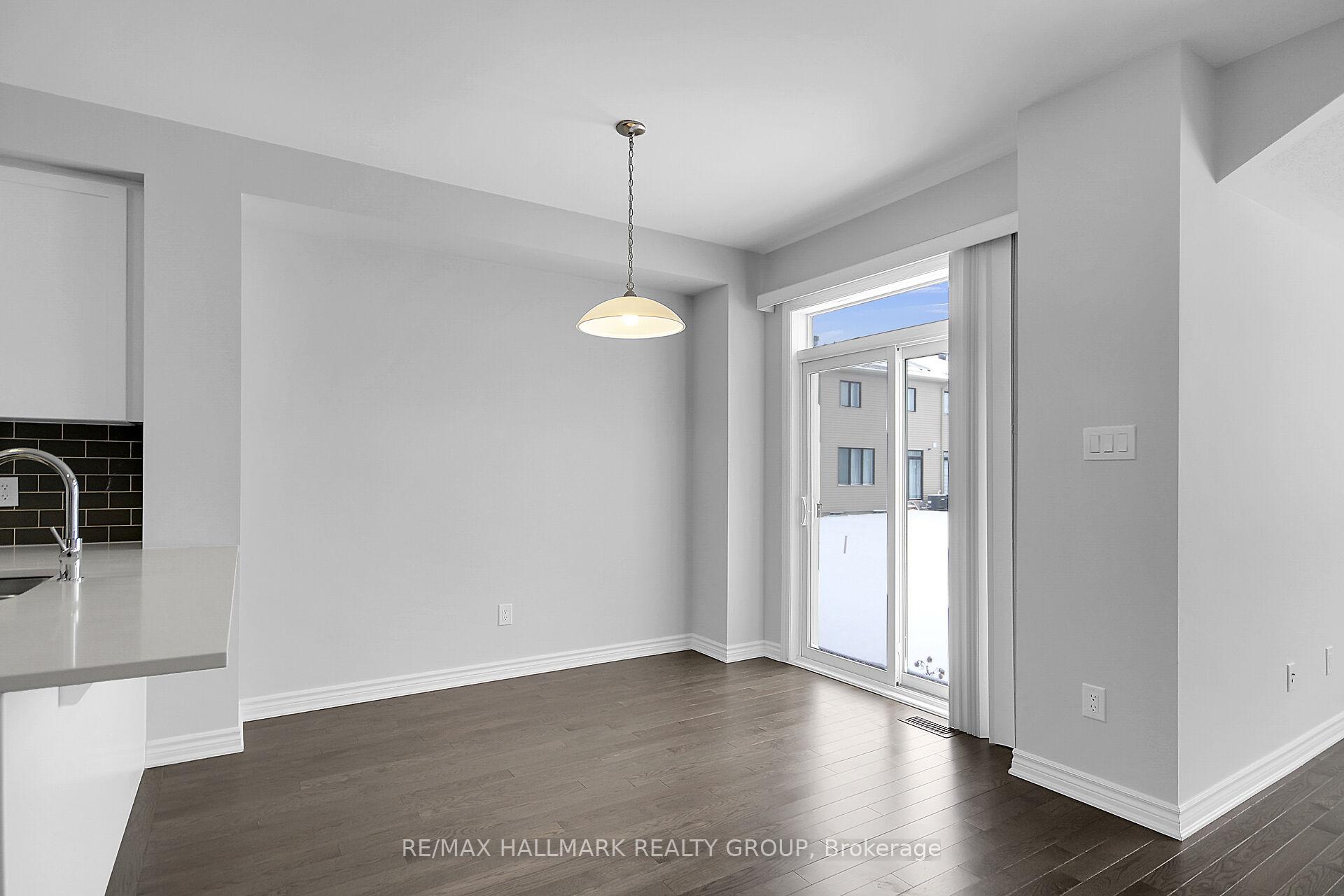 Photo 11 of 79 Mesa Drive, Ottawa, Barrhaven - Half Moon Bay — HOMEH