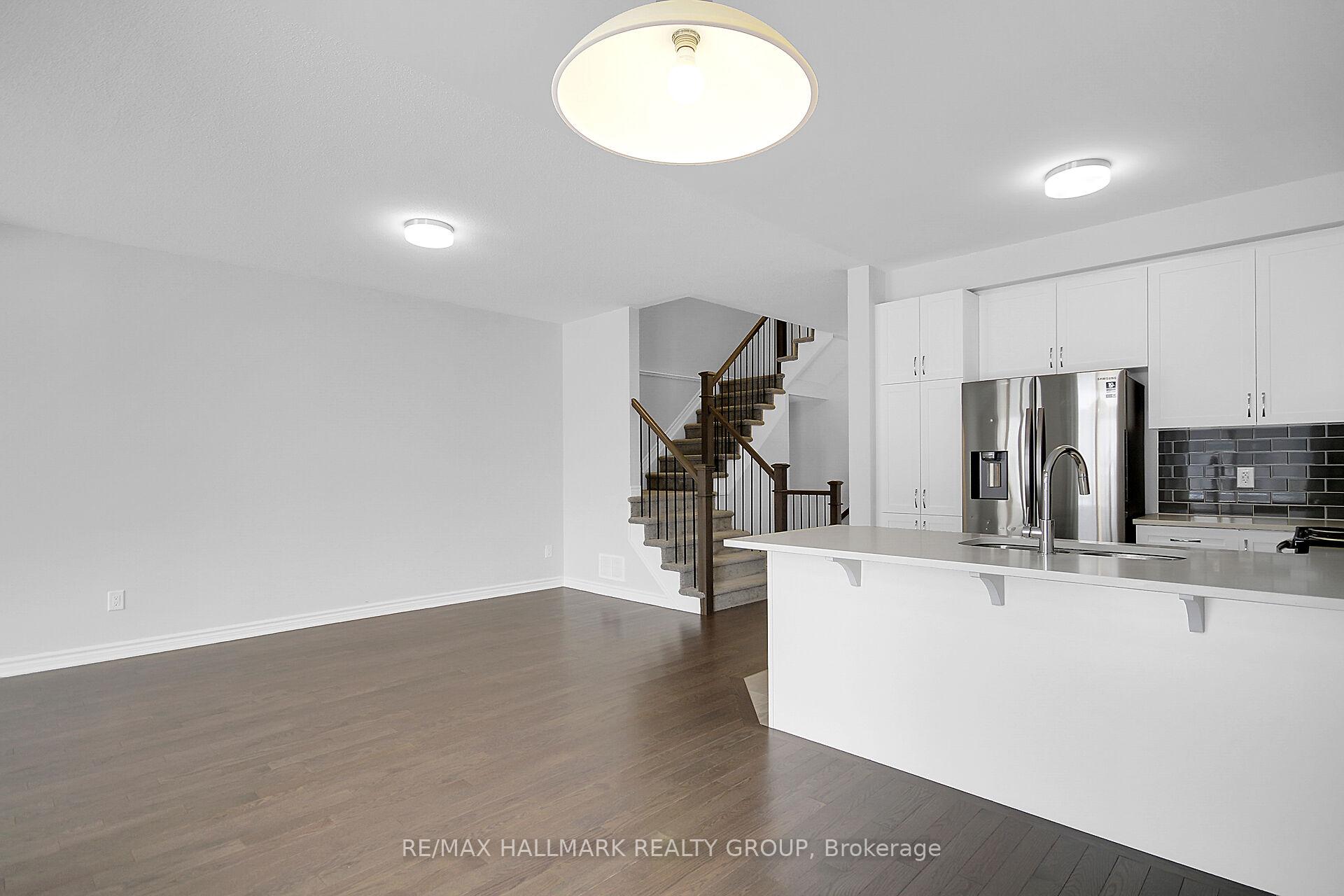 Photo 12 of 79 Mesa Drive, Ottawa, Barrhaven - Half Moon Bay — HOMEH