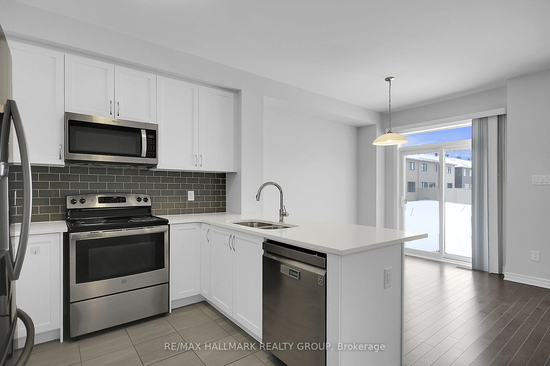 Photo 17 of 79 Mesa Drive, Ottawa, Barrhaven - Half Moon Bay — HOMEH