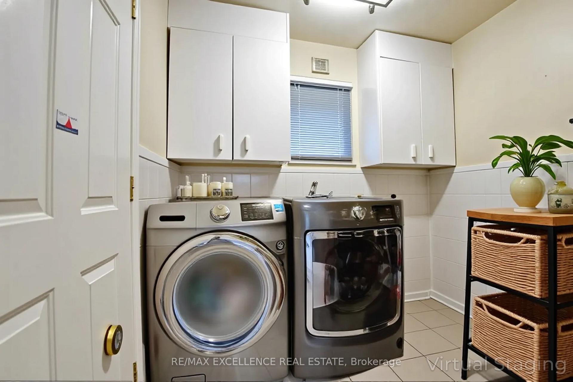 Photo 3 of 14 Nymark Place, Brampton, Westgate — HOMEH