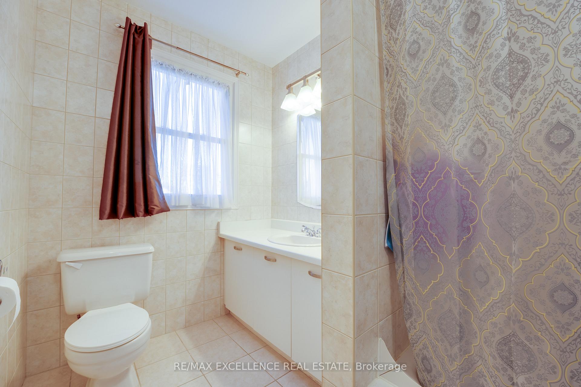 Photo 13 of 14 Nymark Place, Brampton, Westgate — HOMEH