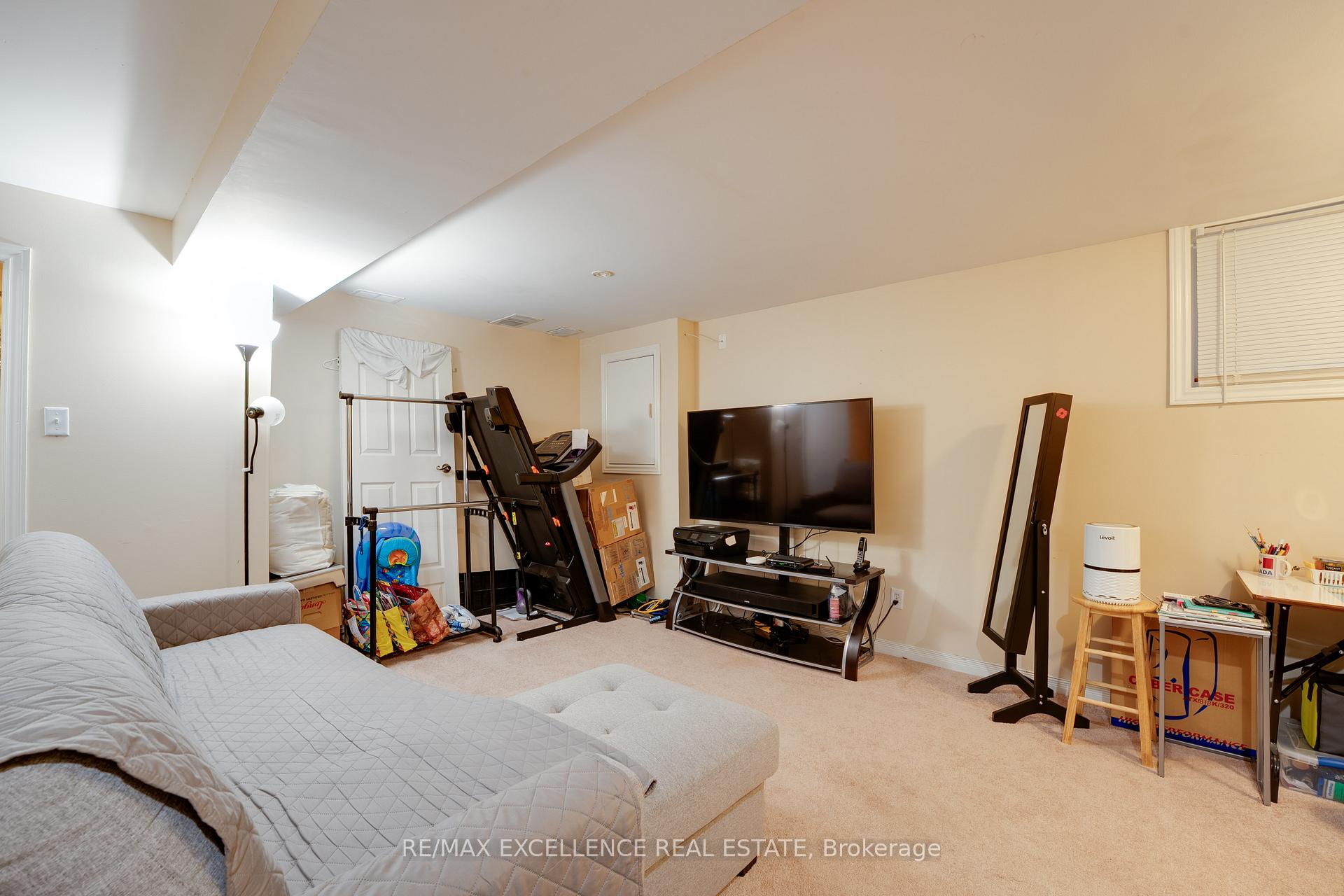 Photo 15 of 14 Nymark Place, Brampton, Westgate — HOMEH