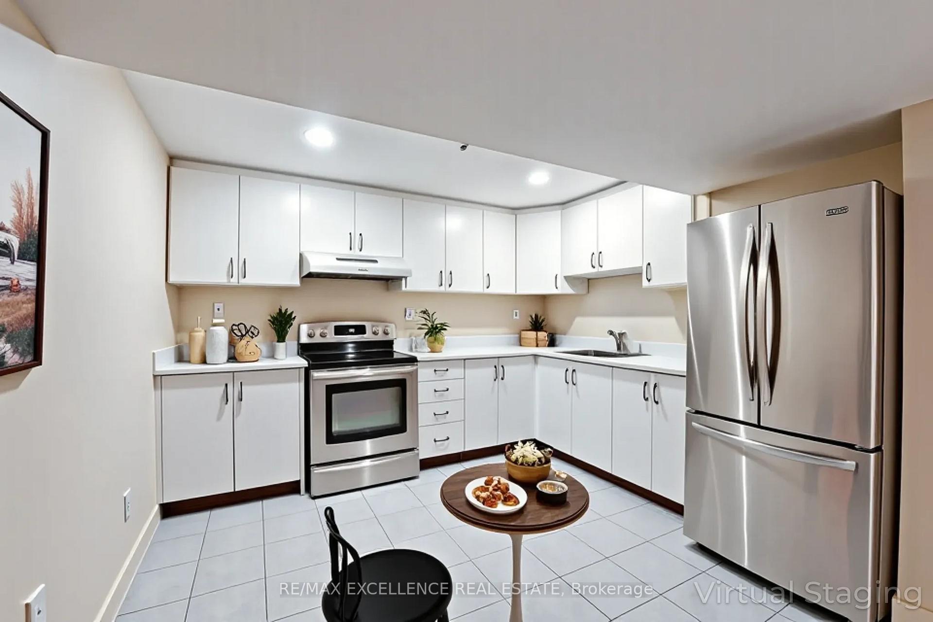 Photo 16 of 14 Nymark Place, Brampton, Westgate — HOMEH