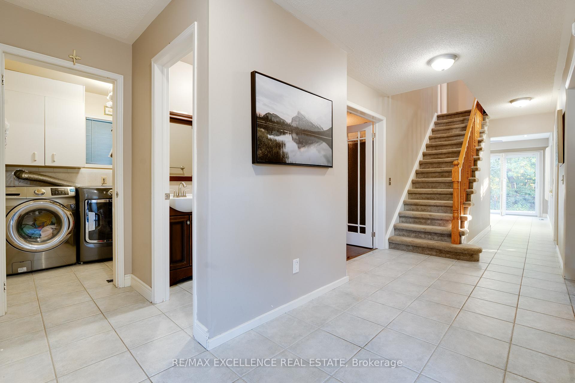 Photo 31 of 14 Nymark Place, Brampton, Westgate — HOMEH