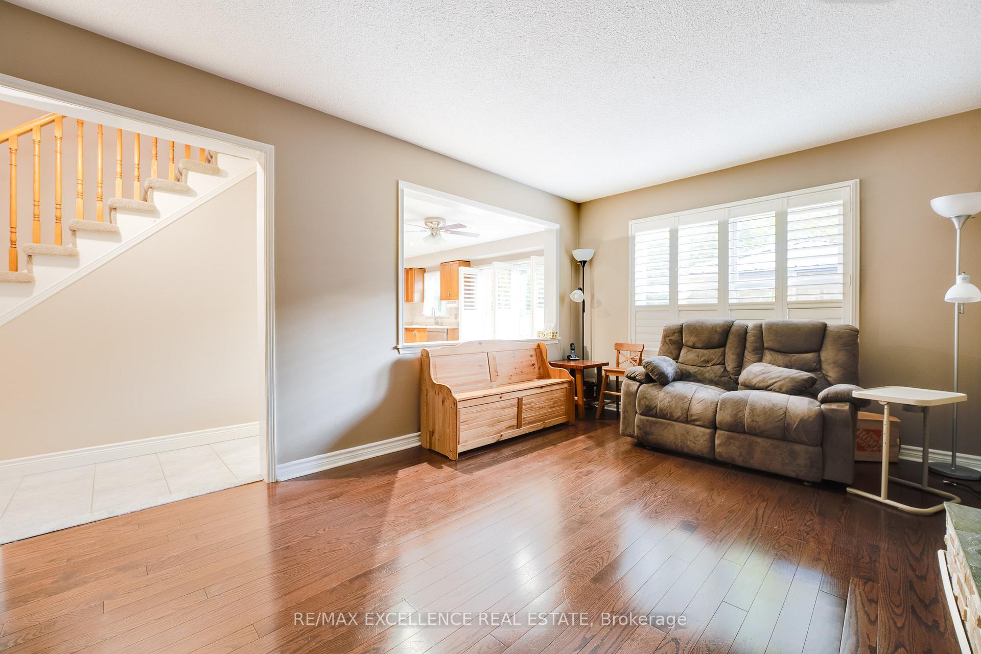 Photo 37 of 14 Nymark Place, Brampton, Westgate — HOMEH