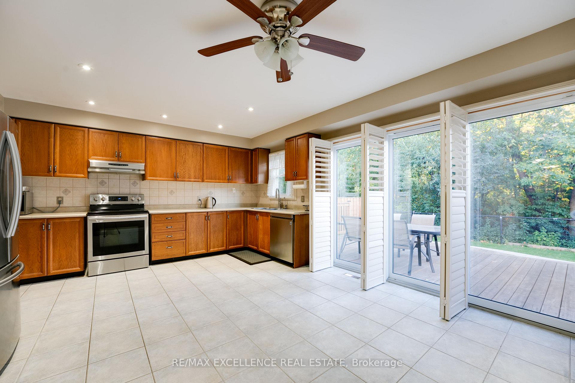 Photo 40 of 14 Nymark Place, Brampton, Westgate — HOMEH