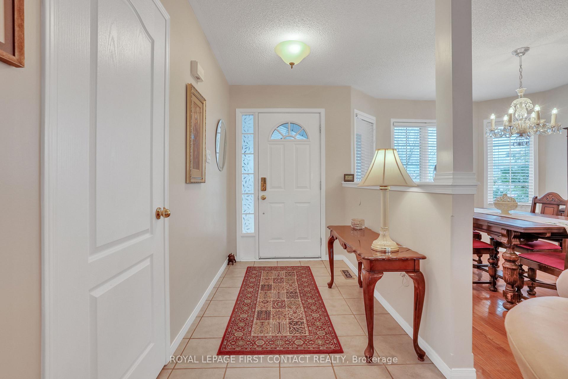 Photo 3 of 185 Hanmer Street E, Barrie, East Bayfield — HOMEH