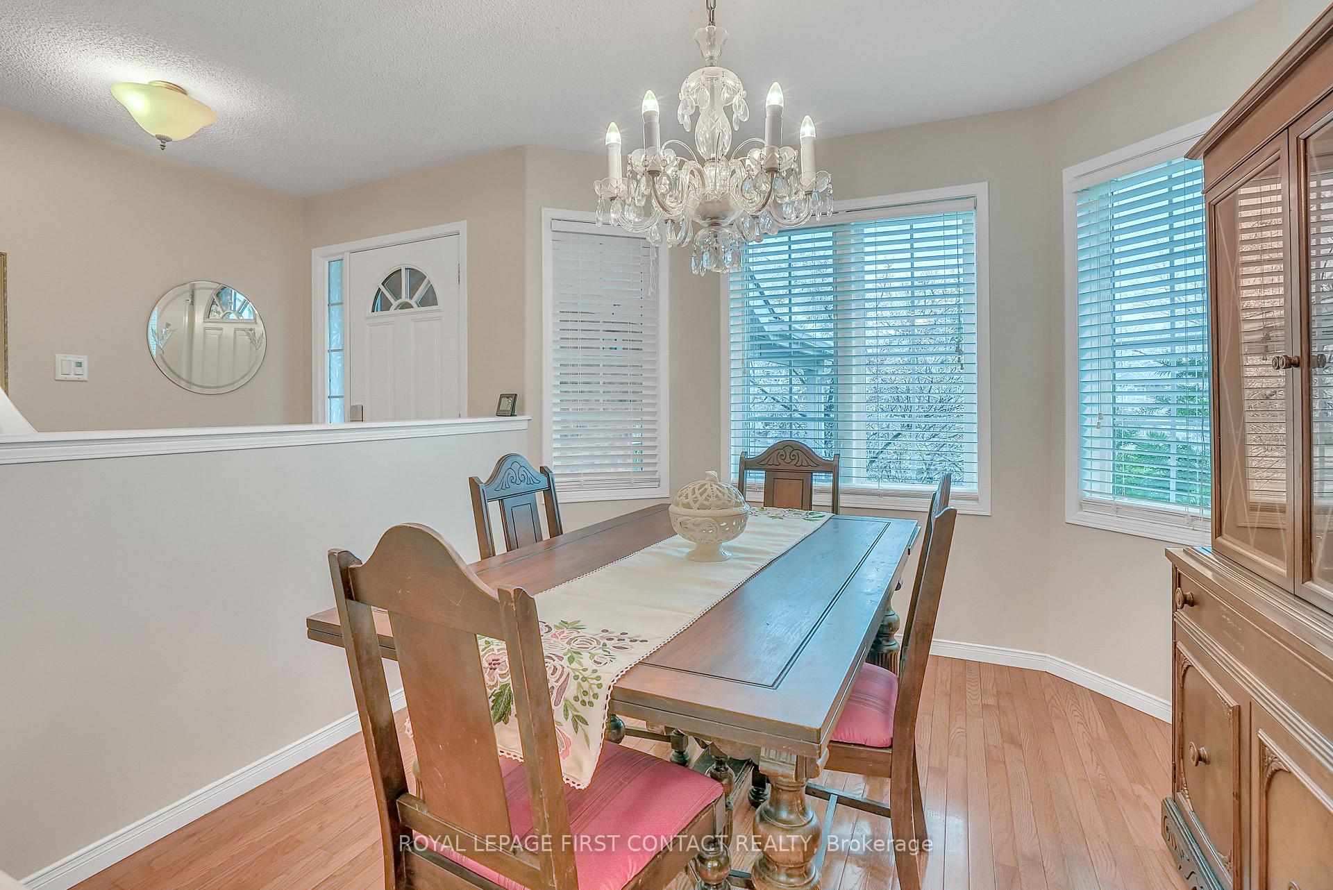 Photo 7 of 185 Hanmer Street E, Barrie, East Bayfield — HOMEH