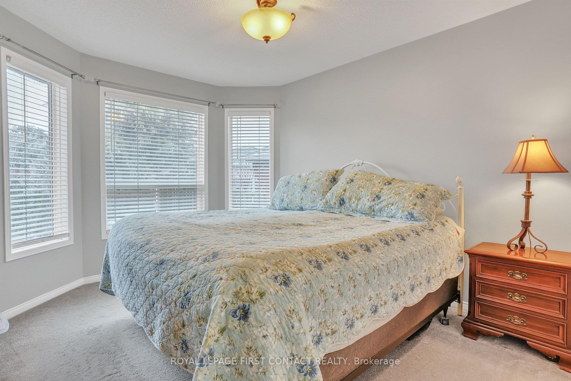 Photo 13 of 185 Hanmer Street E, Barrie, East Bayfield — HOMEH