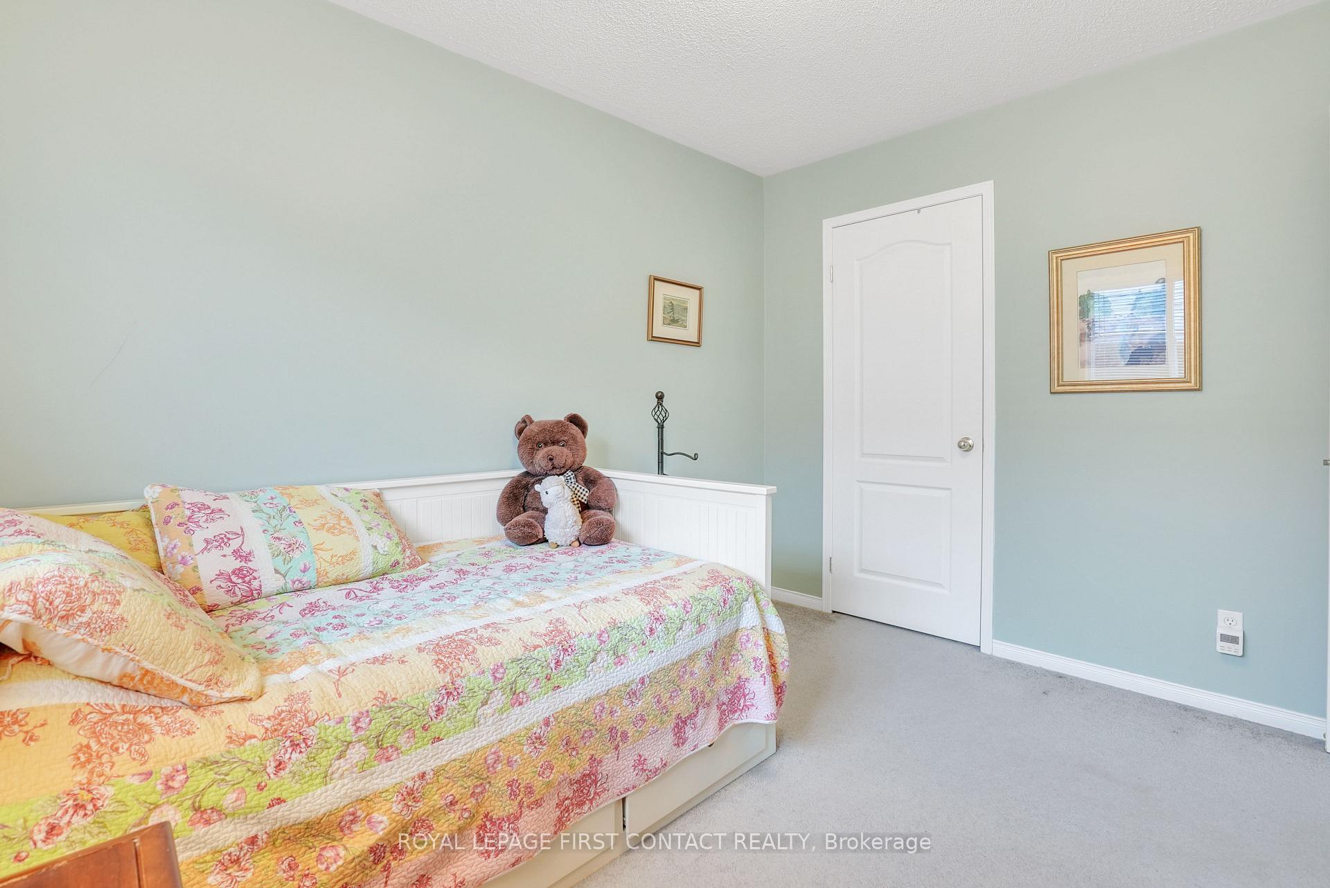Photo 18 of 185 Hanmer Street E, Barrie, East Bayfield — HOMEH