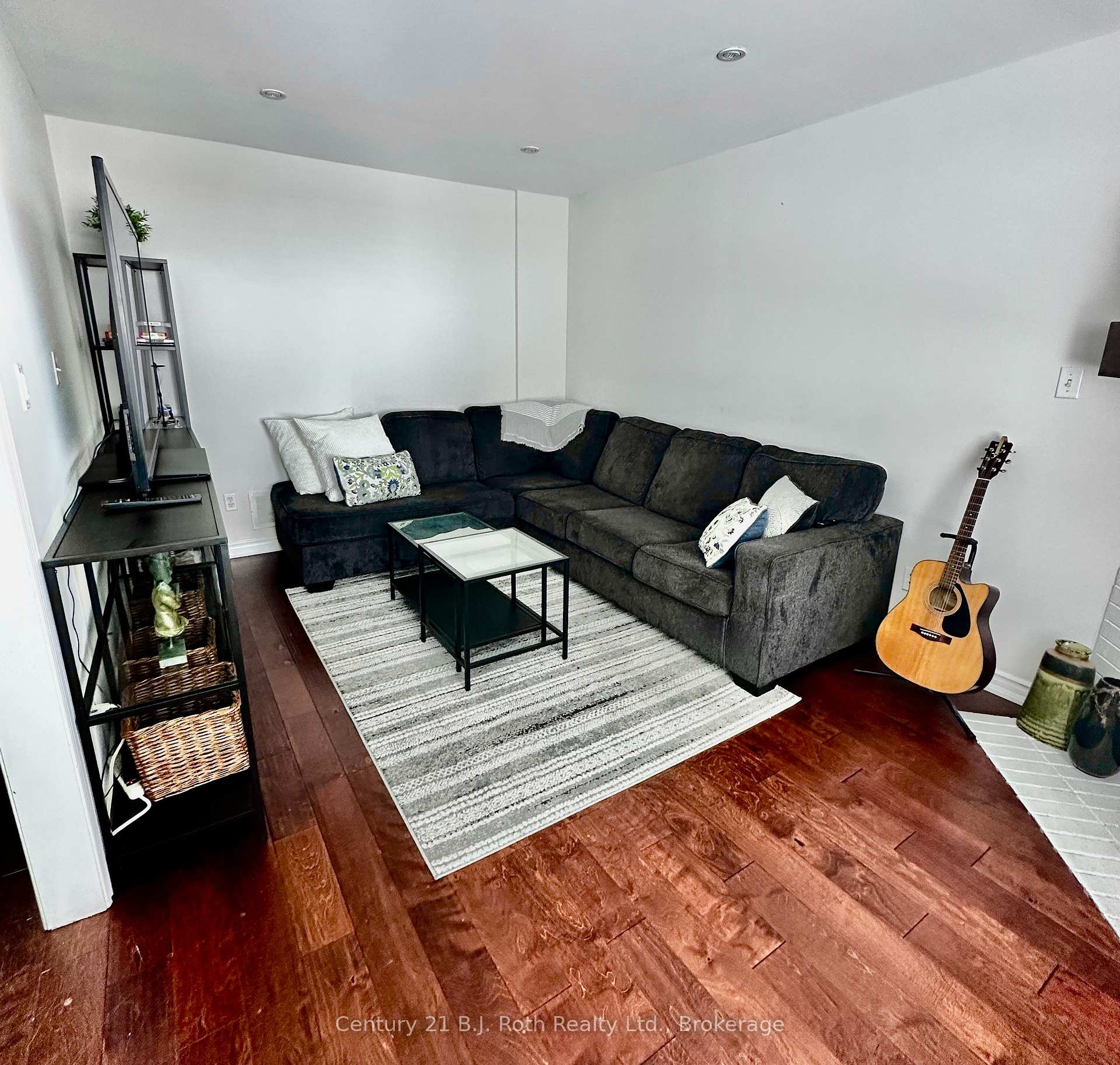 Photo 11 of 203 Ferndale Drive S, Barrie, Ardagh — HOMEH